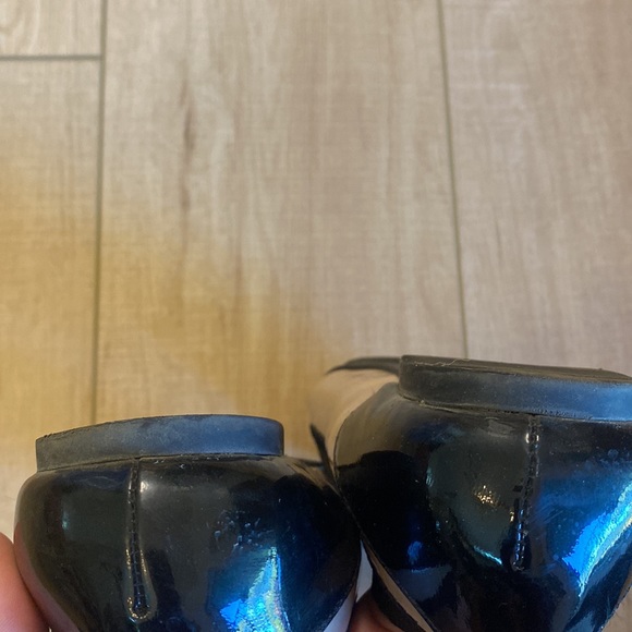 Me Too patent leather ballet flats size 7M - Picture 3 of 6